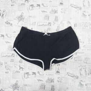 XL - Vintage Y2K American Vintage Shorts hawaii short shorts